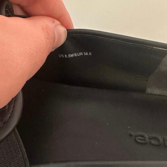 Vince Preston Croc-Embossed Leather Slip-On Sneakers Size 8.5 Black - Picture 9 of 10